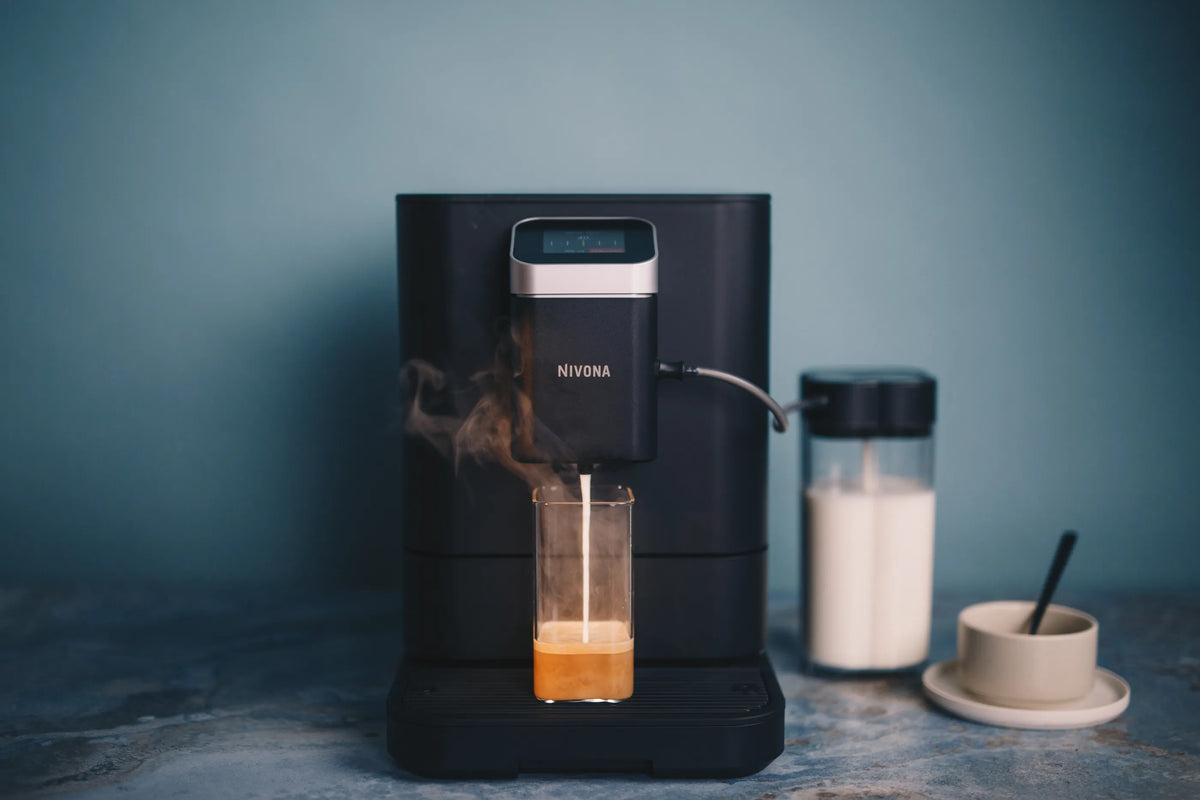 Nivona NIVO 7101 zwart – latte macchiato met melkcontainer